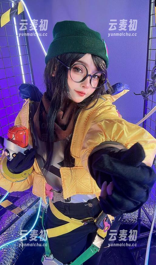 Sayo Momo的黑色写真美图，免费下载带你走进时尚世界.txt